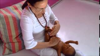 Aprenda a fazer massagem para prevenir cólicas de bebês [upl. by Carlynn]