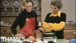 Mary Berry cooks chicken stroganoff  One ring cooking 1973 [upl. by Leahcam]