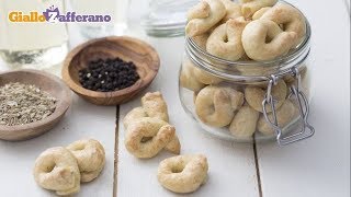 TARALLI FATTI IN CASA RICETTA FACILISSIMA [upl. by Nwahsem]