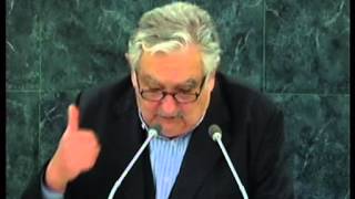 Discurso de José Mujica presidente de Uruguay Naciones Unidas 2492013 [upl. by Izzy]