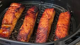 Honey Glazed Salmon In the Air Fryer [upl. by Anel]